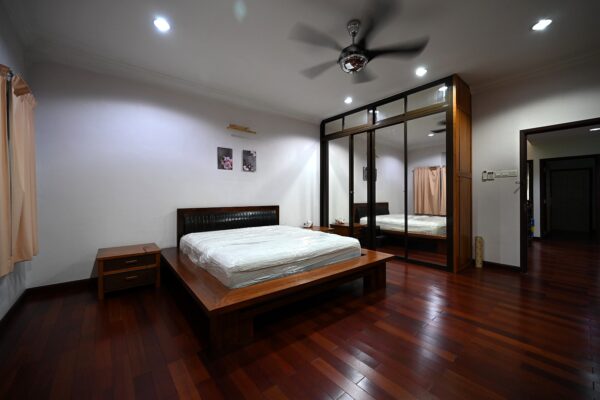 ttdi, Taman Tun Dr Ismail - Image 11