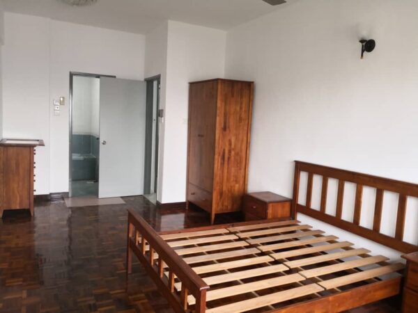 Tiara Faber, Taman Desa - Image 8