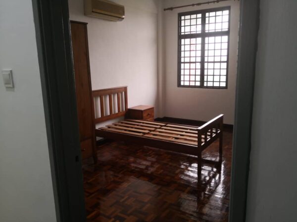 Tiara Faber, Taman Desa - Image 5